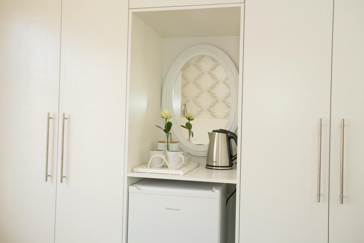Baywatch House Bed & Breakfast Cape Town