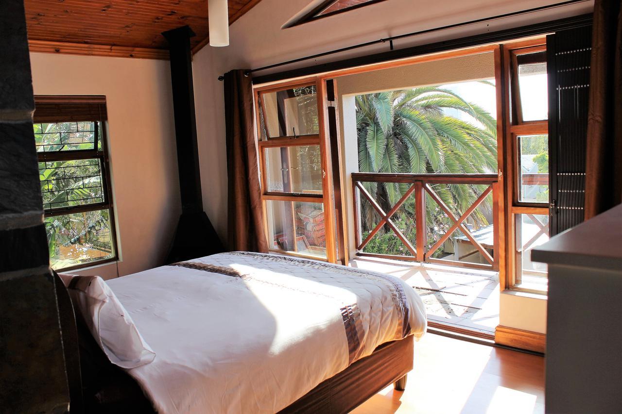 Baywatch House Bed & Breakfast 3*