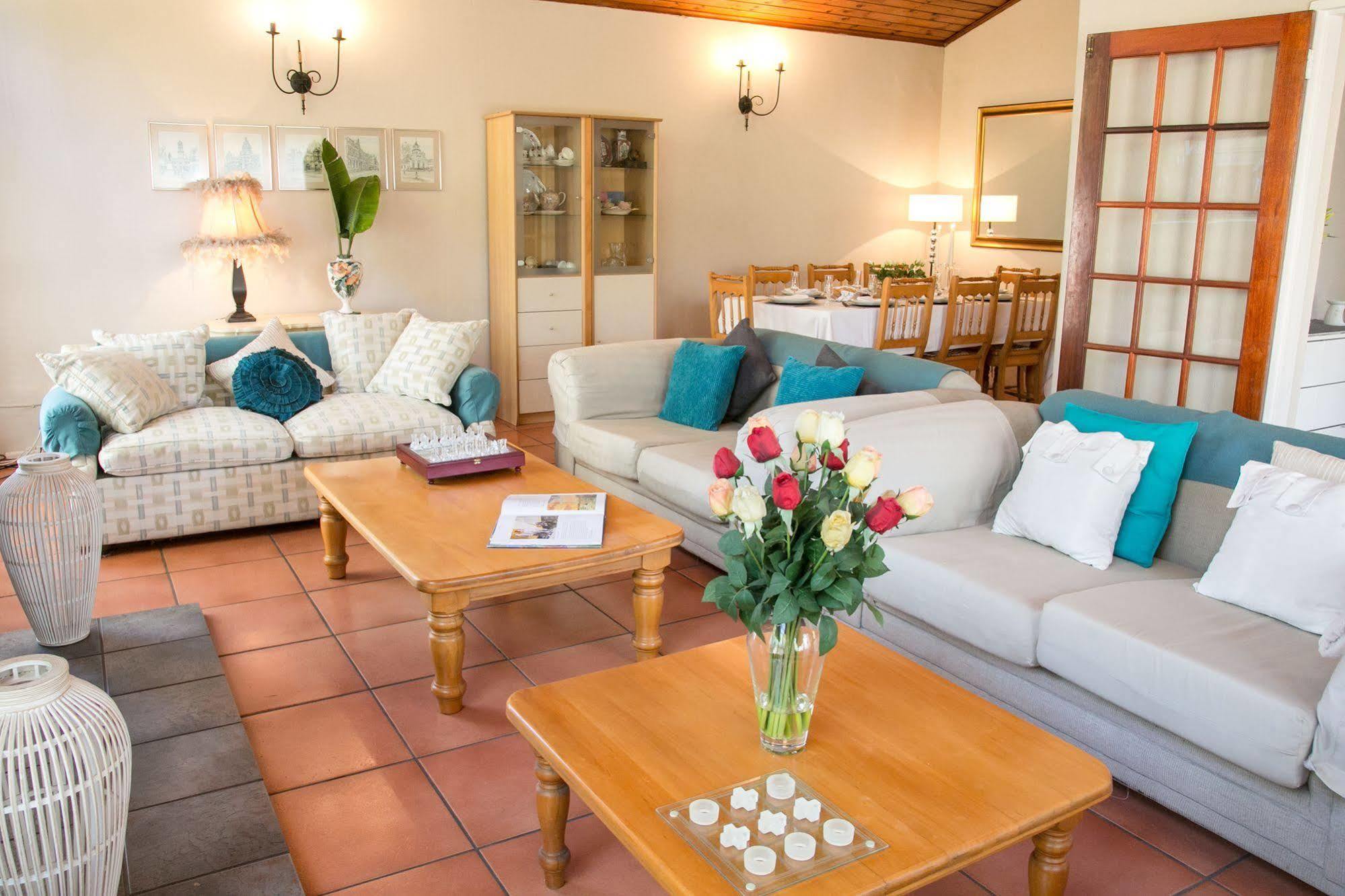 Baywatch House Bed & Breakfast
