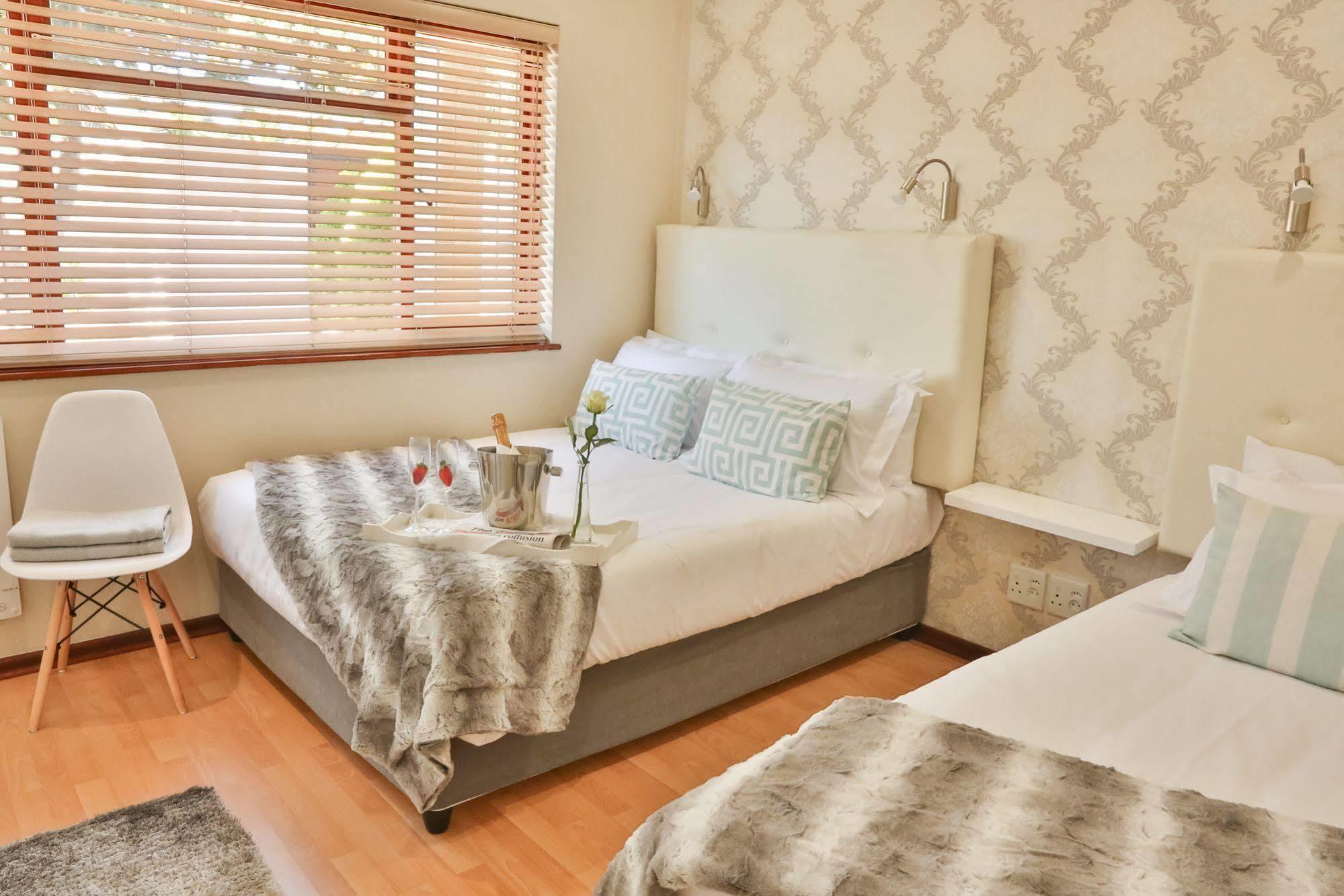 Baywatch House Bed & Breakfast Cape Town